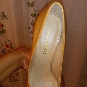 New Tan dress shoe size 10